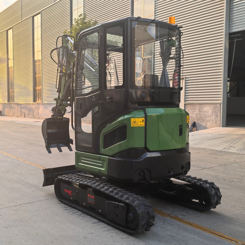 Мини-экскаватор 2,5 тонны