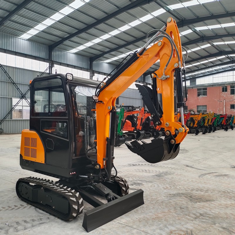 Компактный экскаватор