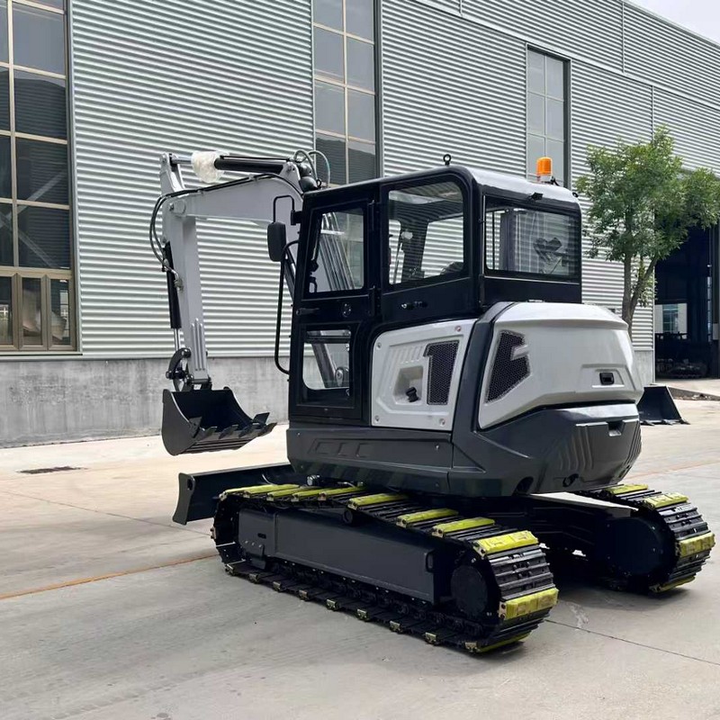 Продается небольшой экскаватор