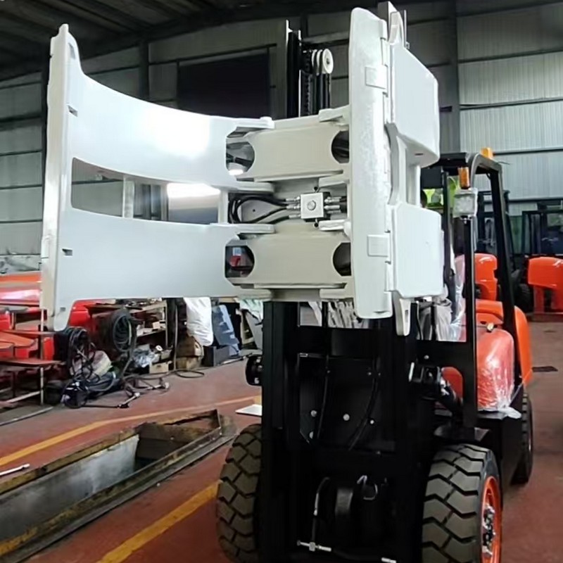 Зажим для рулона бумаги