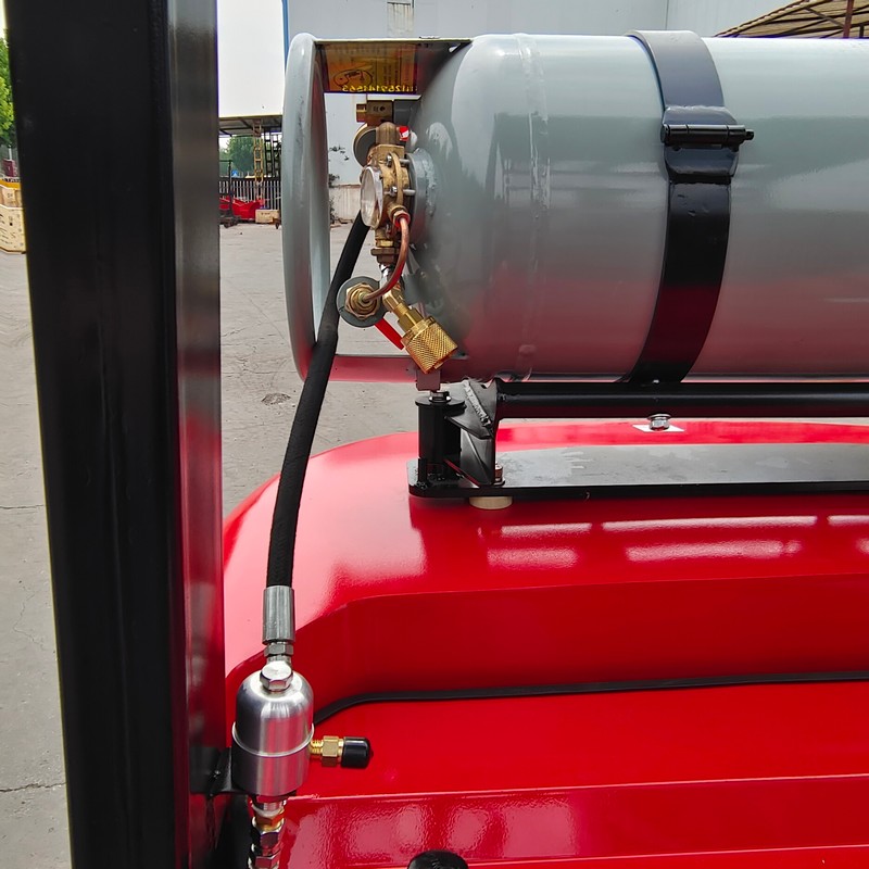 Вилочный погрузчик на сжиженном газе