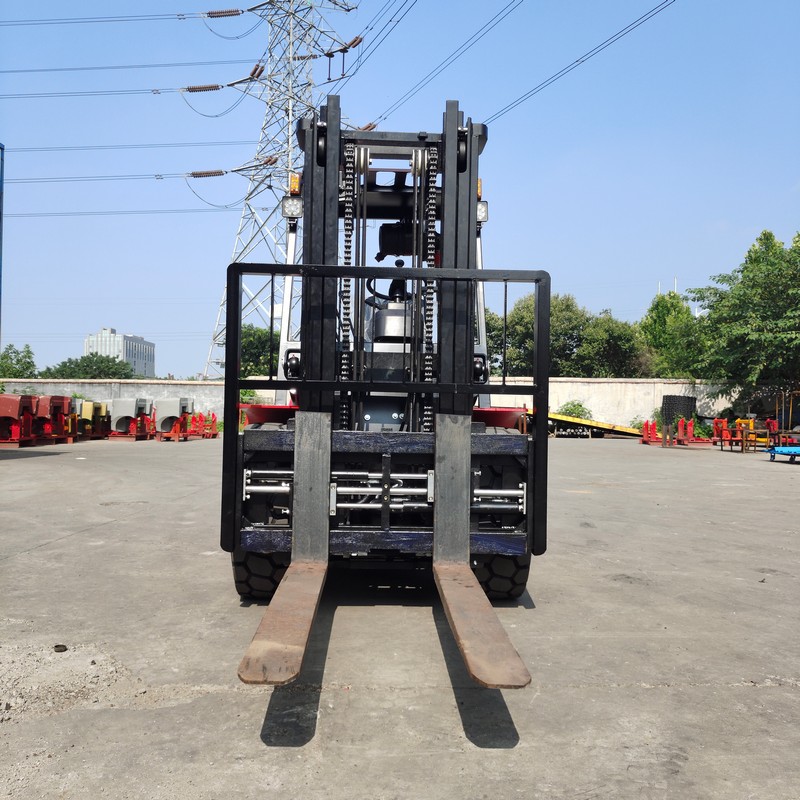 Регулируемая вилка для вилочного погрузчика