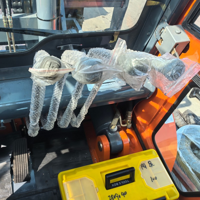 Вилочный погрузчик 10 т