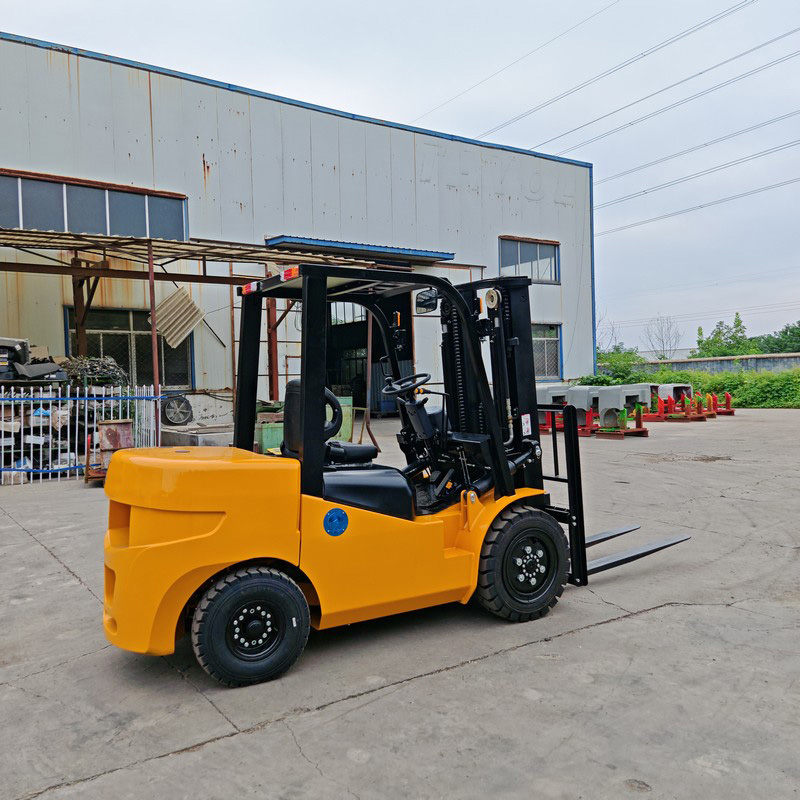 Вилочный погрузчик с литиевой батареей