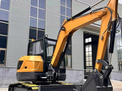 Мини-экскаватор