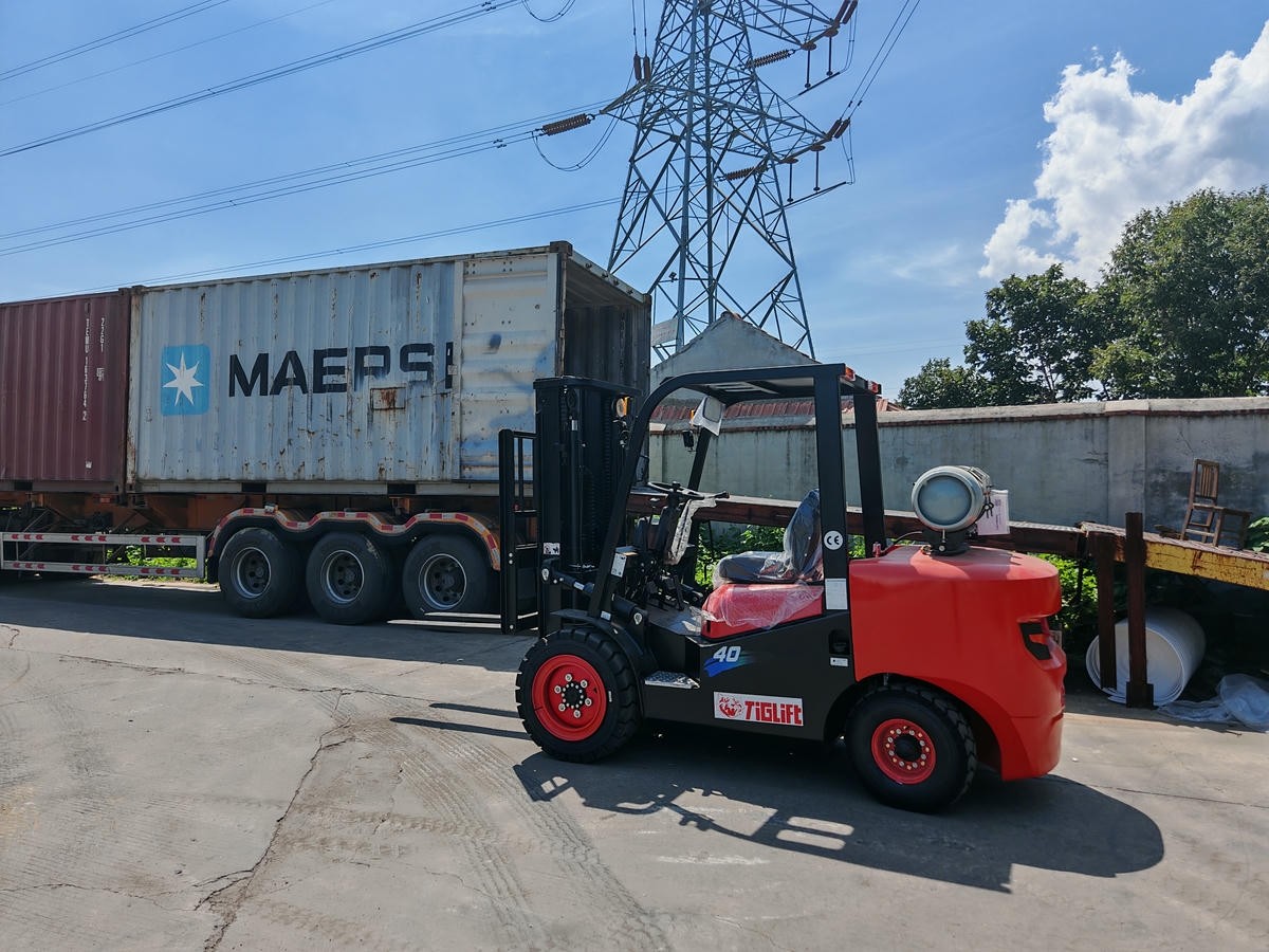 Фотография отгрузки вилочного погрузчика сжиженного нефтяного газа