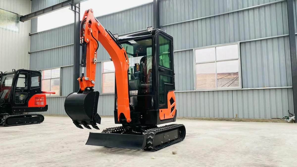 Мини-экскаватор