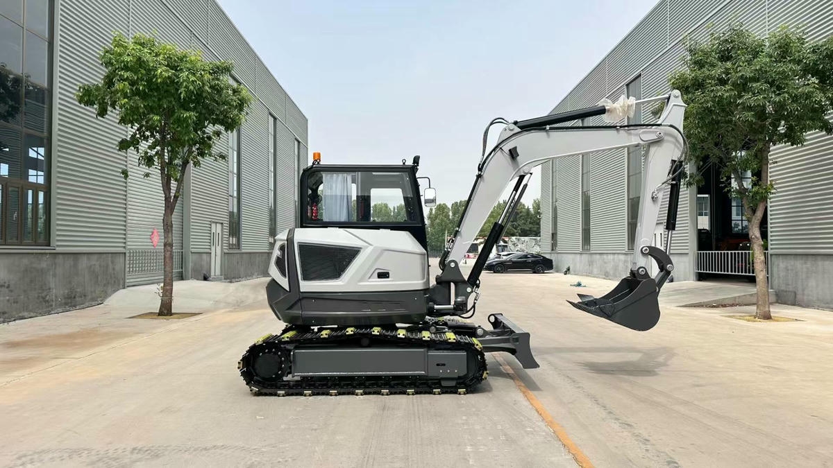 Маленький садовый копатель