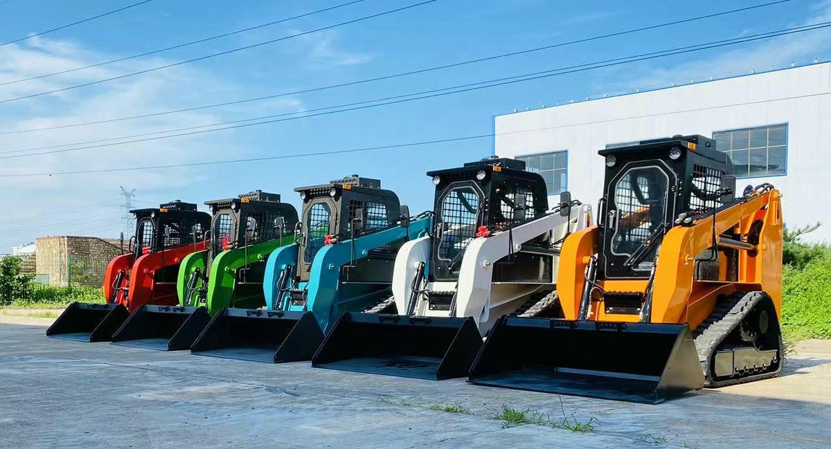 Гусеничный погрузчик с бортовым поворотом