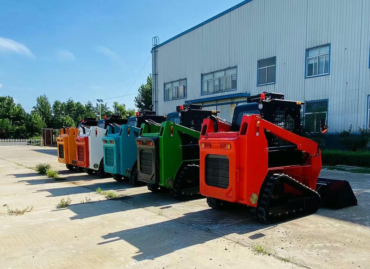 Гусеничный погрузчик с бортовым поворотом